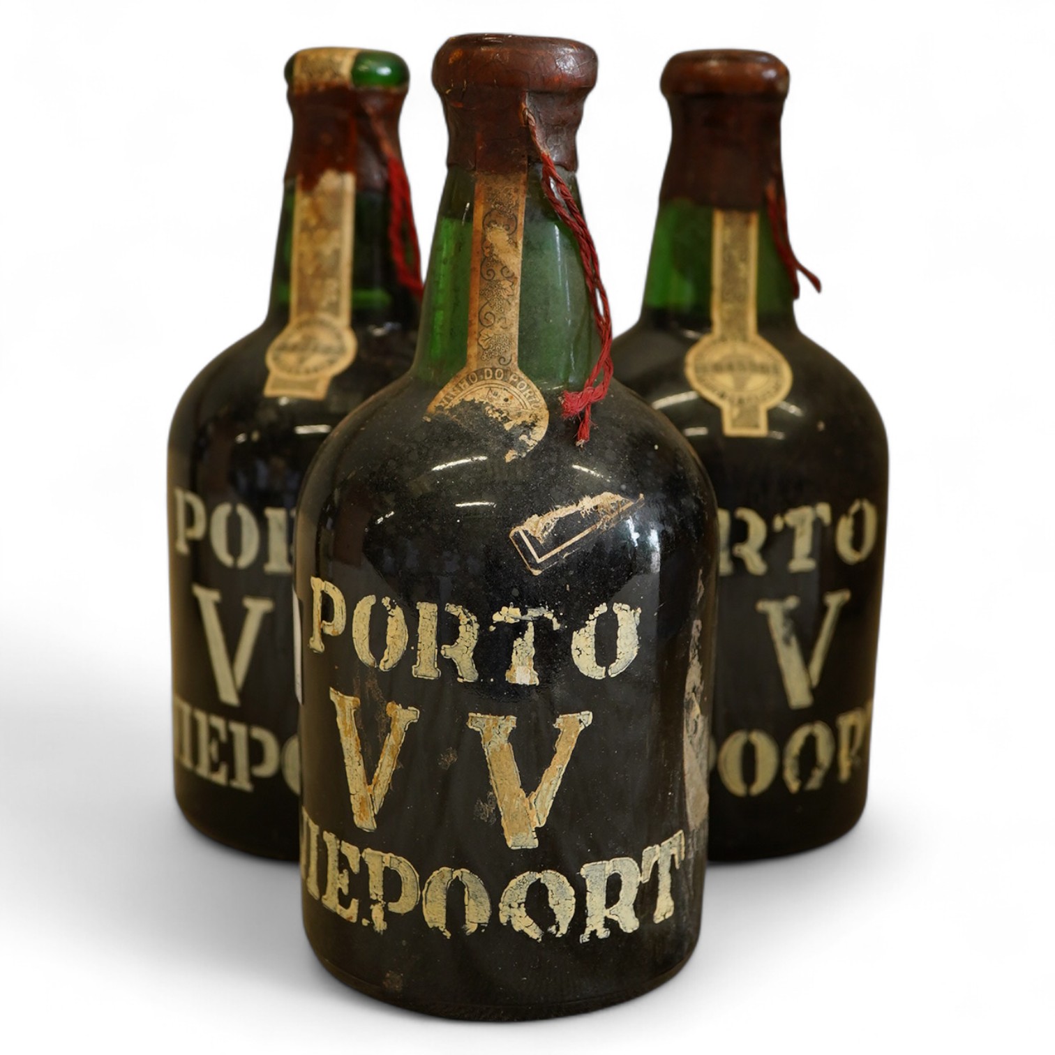 Three bottles of Porto VV Niepoort Port.